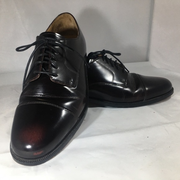 3/$30 Cole Haan Cap Toe Oxford Dark Burgundy shoes - Picture 2 of 8